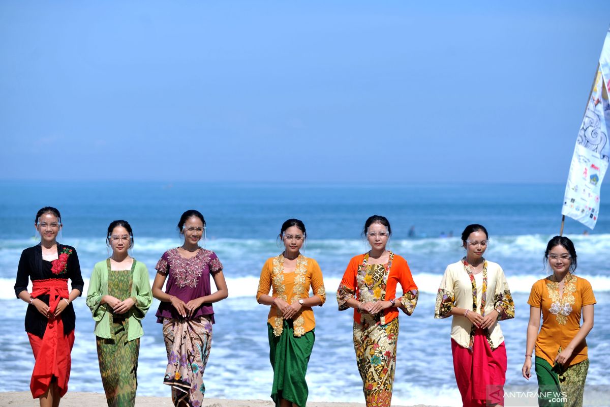 Mengenal nama dan keunikan jenis baju adat Bali