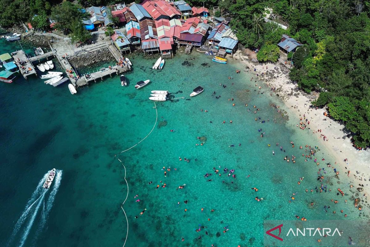 Berwisata di Pulau Rubiah saat libur panjang Isra Miraj dan Imlek